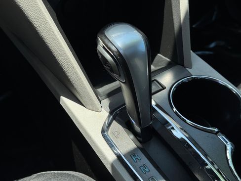 Used 2015 Chevrolet Equinox LT FWD image 17