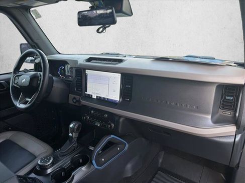 Used 2024 Ford Bronco Wildtrak AWD/4WD image 29