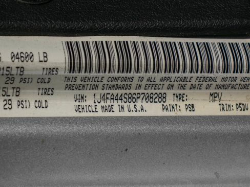 Used 2006 Jeep Wrangler Unlimited AWD/4WD image 24
