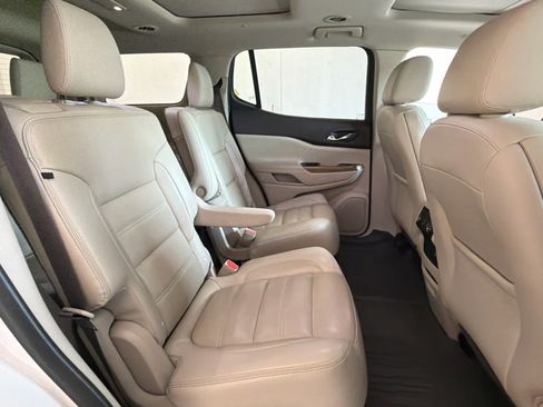 Used 2019 GMC Acadia Denali w/ Technology Package FWD image 34