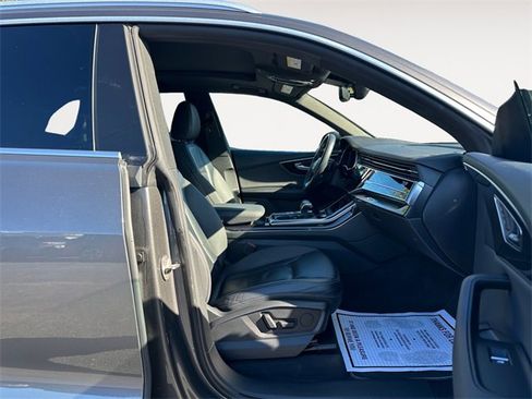 Used 2019 Audi Q8 Premium w/ Convenience Package image 15