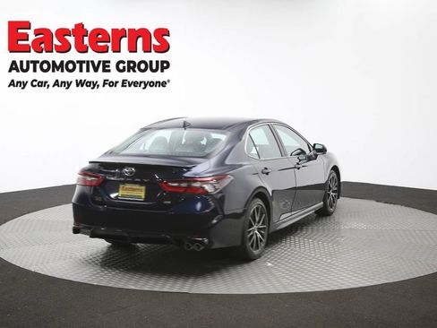 Used 2021 Toyota Camry SE FWD image 39