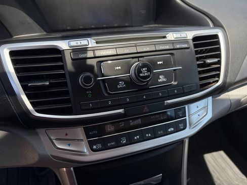 Used 2013 Honda Accord LX image 17