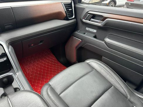 Used 2024 GMC Sierra 1500 Denali w/ Denali Reserve Package image 17