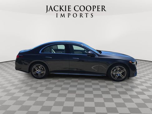 Used 2025 Mercedes-Benz E 350 Sedan image 4