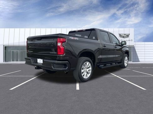Used 2020 Chevrolet Silverado 1500 Custom w/ Custom Value Package image 8