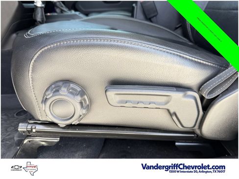 Used 2023 Jeep Wrangler Unlimited Sahara w/ Cold Weather Group AWD/4WD image 24