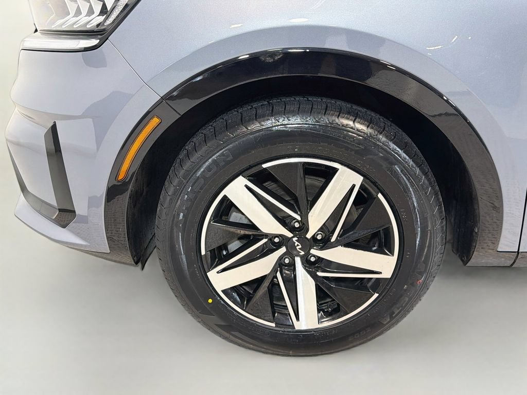 Used 2023 Kia Sorento S w/ Panoramic Sunroof Package FWD image 35