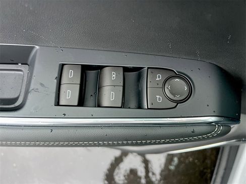 New 2026 GMC Acadia Elevation image 20