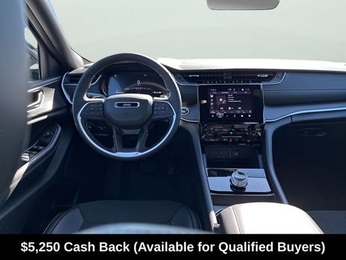 New 2025 Jeep Grand Cherokee Altitude RWD image 25