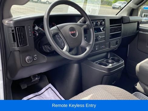 Used 2025 GMC Savana 3500 LT w/ LT Preferred Equipment Group RWD image 5