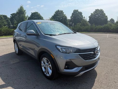 Used 2023 Buick Encore GX Preferred w/ Cold Weather Comfort Package FWD image 3