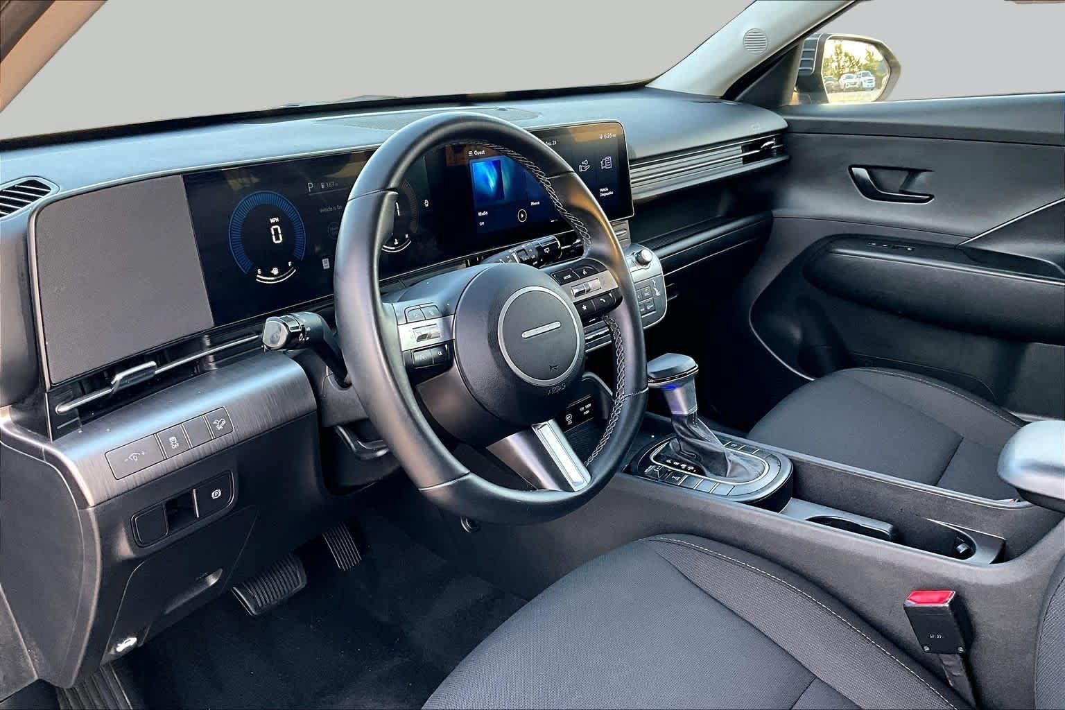 Certified 2024 Hyundai Kona SEL AWD/4WD image 16