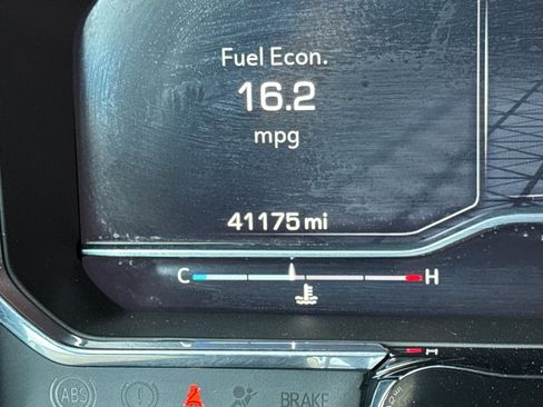 Used 2024 GMC Sierra 1500 SLT image 40