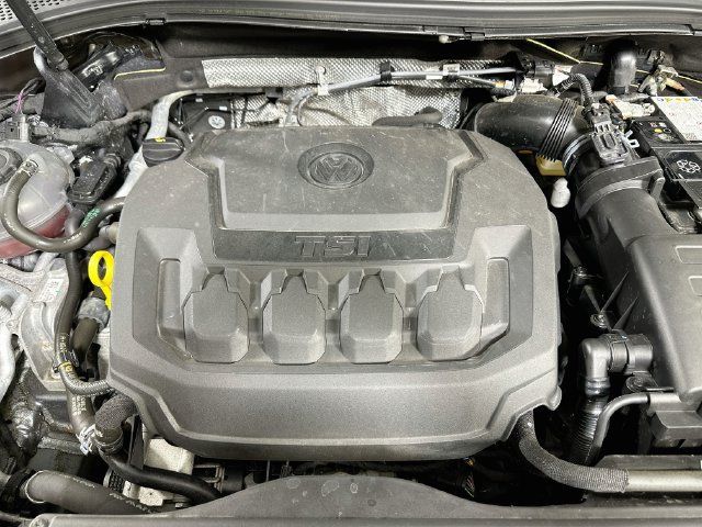 Certified 2024 Volkswagen Tiguan SE AWD/4WD image 30