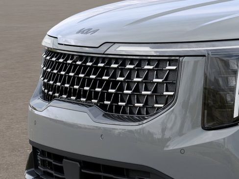 New 2026 Kia Carnival SX w/ SX Dark Edition Package FWD image 13