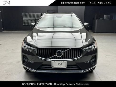 Used 2022 Volvo XC60 T8 Inscription Expression AWD/4WD image 10