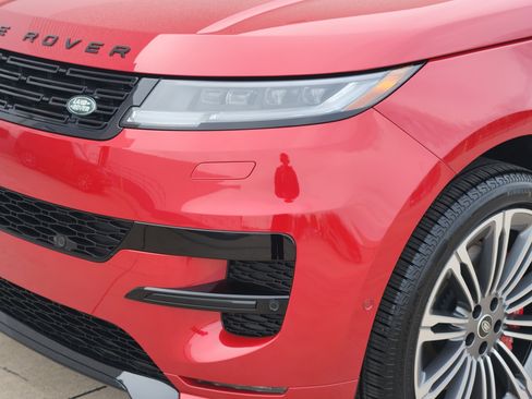 New 2025 Land Rover Range Rover Sport Dynamic SE image 9