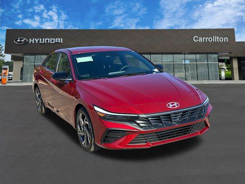 New 2025 Hyundai Elantra Sport image 3