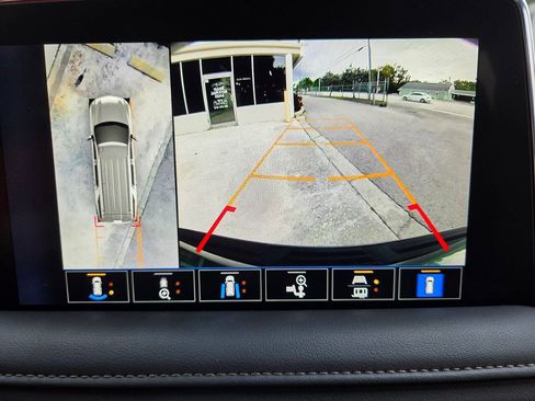 Used 2023 Chevrolet Tahoe High Country AWD/4WD image 33