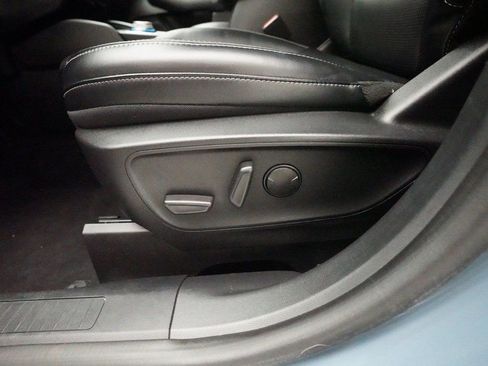 Used 2023 Ford Escape Platinum image 29