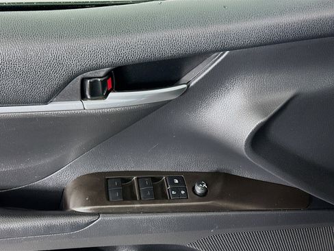 Used 2021 Toyota Camry LE image 15