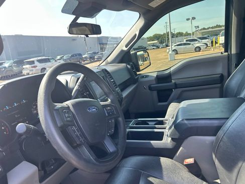 Used 2019 Ford F150 XL w/ Equipment Group 101A Mid RWD image 5