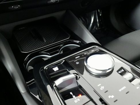 Used 2024 BMW 530i image 57