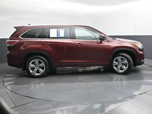 Used 2014 Toyota Highlander Limited Platinum AWD/4WD image 35