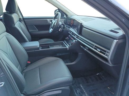 Used 2026 Hyundai Santa Fe SEL FWD image 24