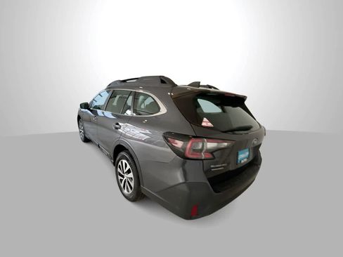 Used 2020 Subaru Outback image 6