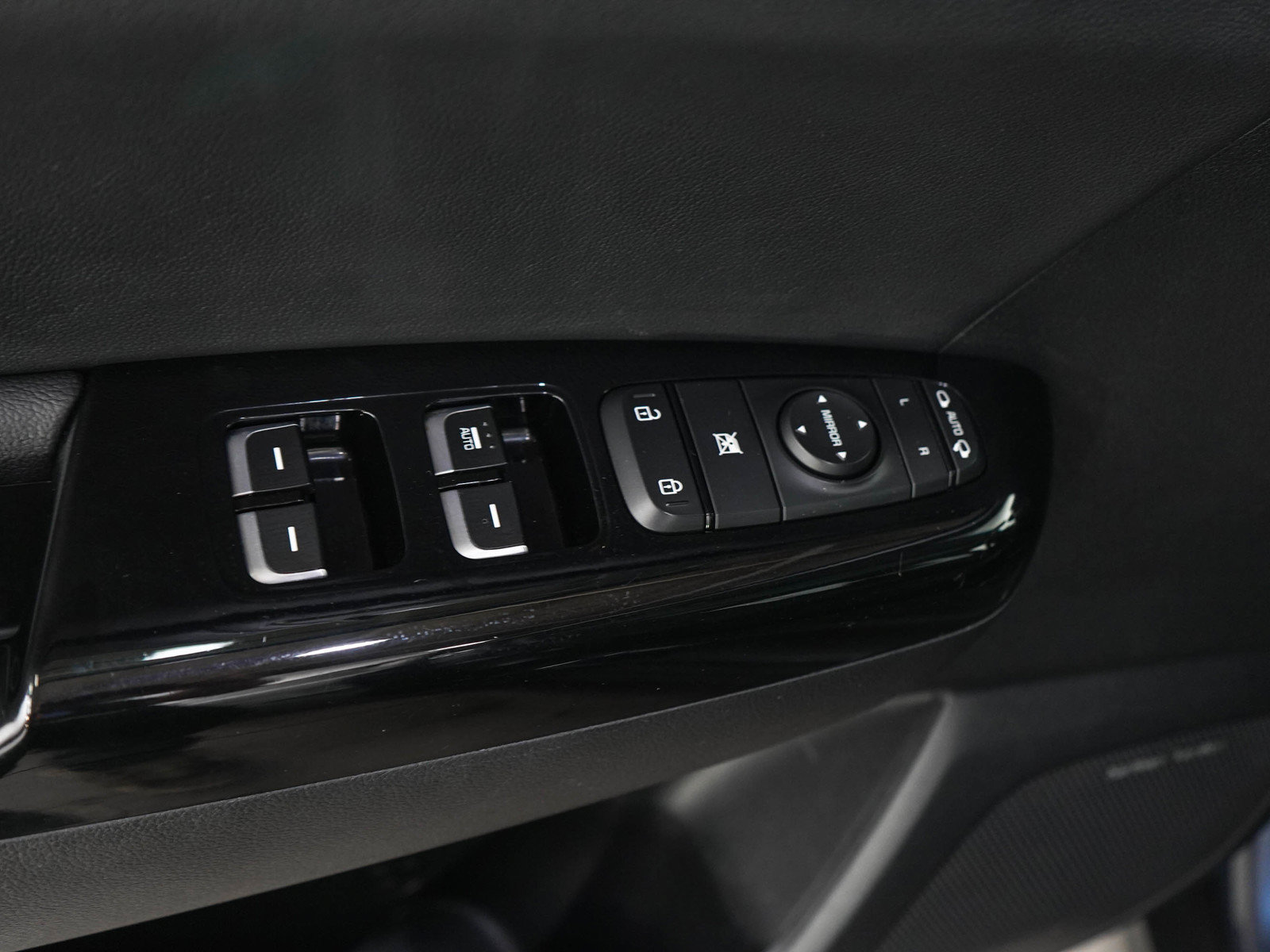 Used 2020 Kia Sportage EX w/ Option Group 15 AWD/4WD image 20