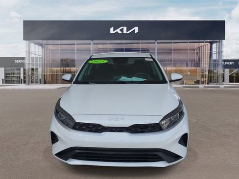 Certified 2023 Kia Forte LXS FWD image 2