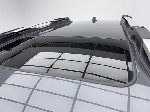 Used 2023 Subaru Outback Touring XT image 13