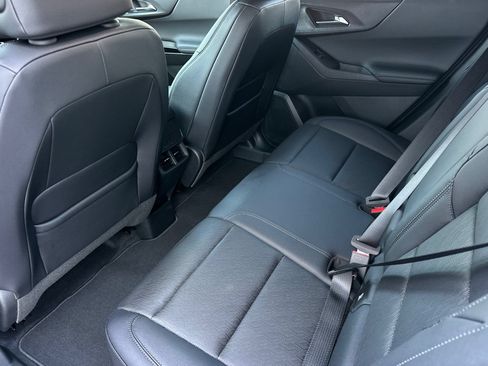 New 2026 Chevrolet Equinox LT w/ Convenience Package II FWD image 12