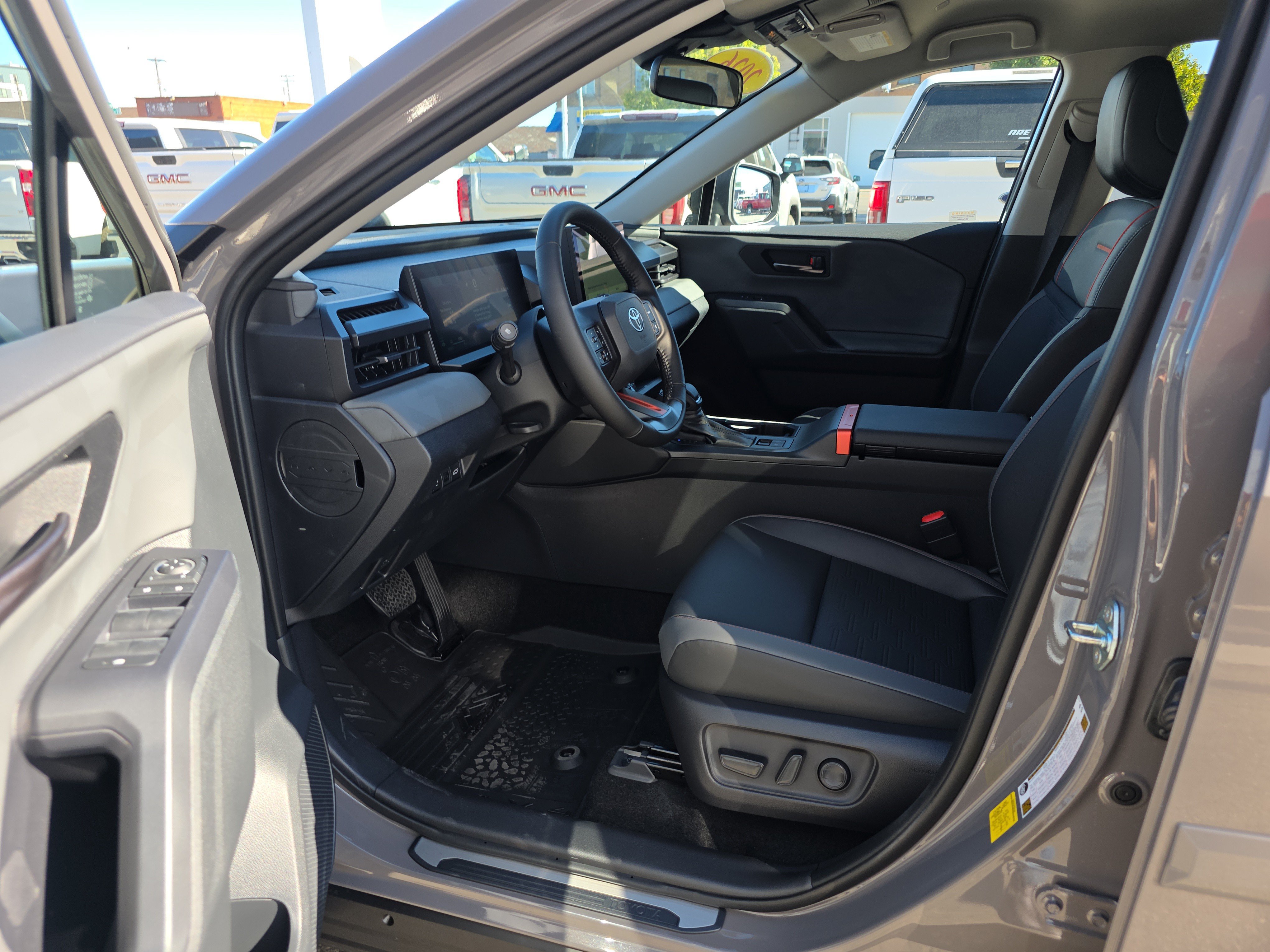 Used 2026 Toyota RAV4 AWD Plug-in Hybrid image 2