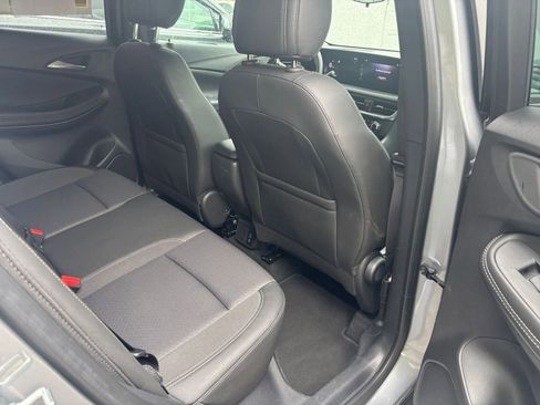 Used 2025 Buick Encore GX Preferred FWD image 39
