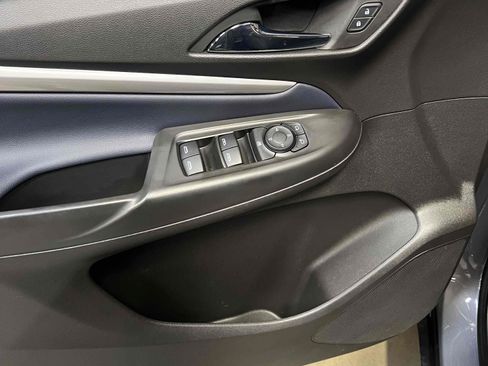 Used 2022 Chevrolet Bolt EUV LT w/ Convenience Package FWD image 69