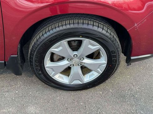 Used 2015 Subaru Forester 2.5i Limited image 9