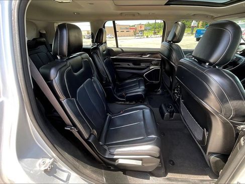 Used 2021 Jeep Grand Cherokee L Limited AWD/4WD image 24