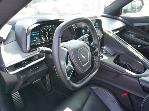 Used 2023 Chevrolet Corvette Stingray image 15