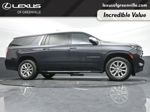 Used 2023 Chevrolet Suburban Premier RWD image 38