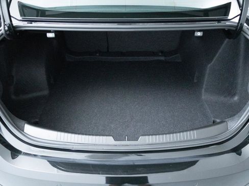 Used 2025 Chevrolet Malibu RS image 28