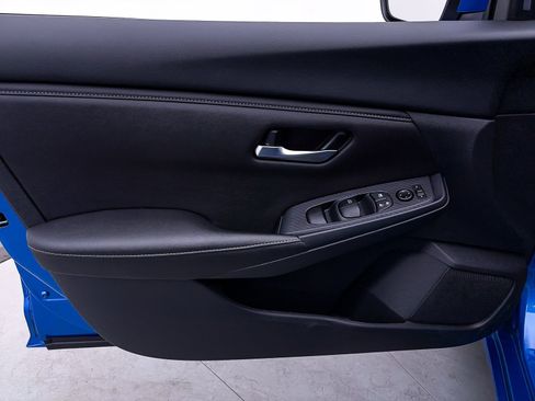 Used 2025 Nissan Sentra SV image 14