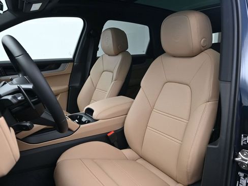 New 2026 Porsche Cayenne S AWD/4WD image 5