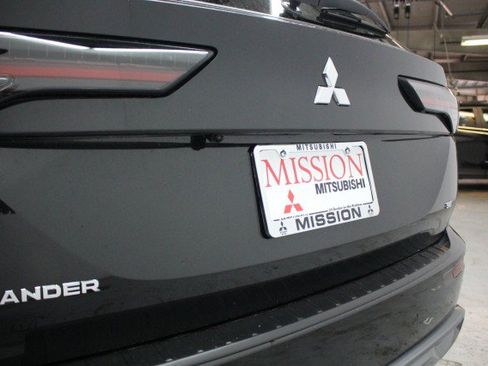 New 2026 Mitsubishi Outlander SE FWD image 4