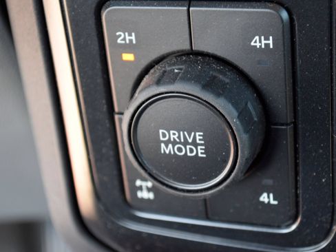 Used 2025 Ford F350 XL w/ XL Off-Road Package AWD/4WD image 9