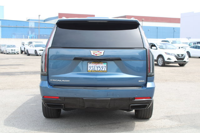 Used 2025 Cadillac Escalade Sport Platinum AWD/4WD image 4