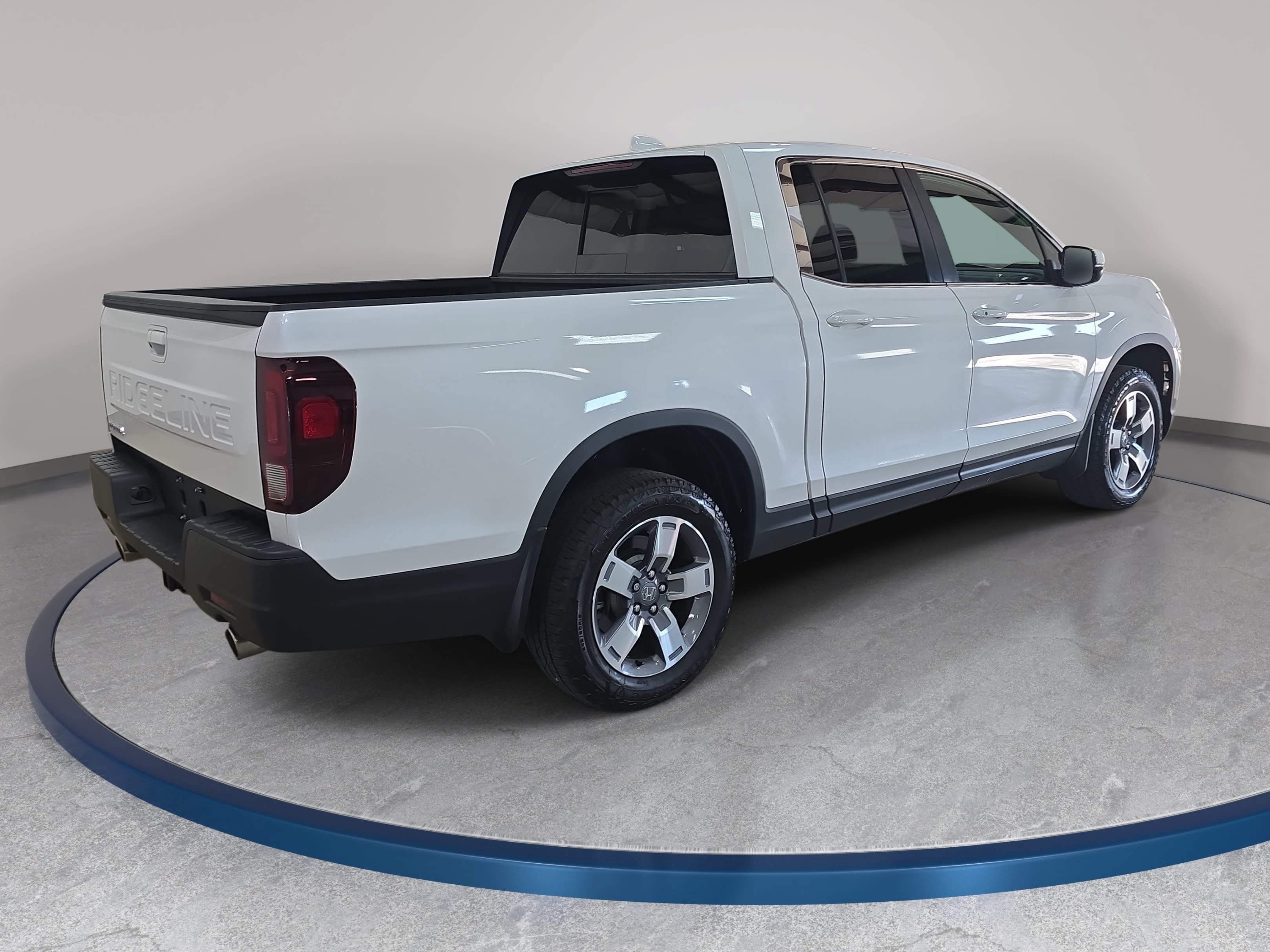 Used 2025 Honda Ridgeline RTL image 6