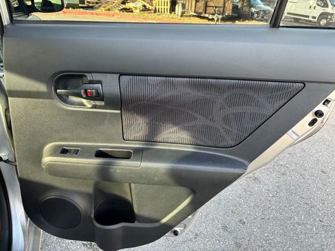 Used 2012 Scion xB image 29